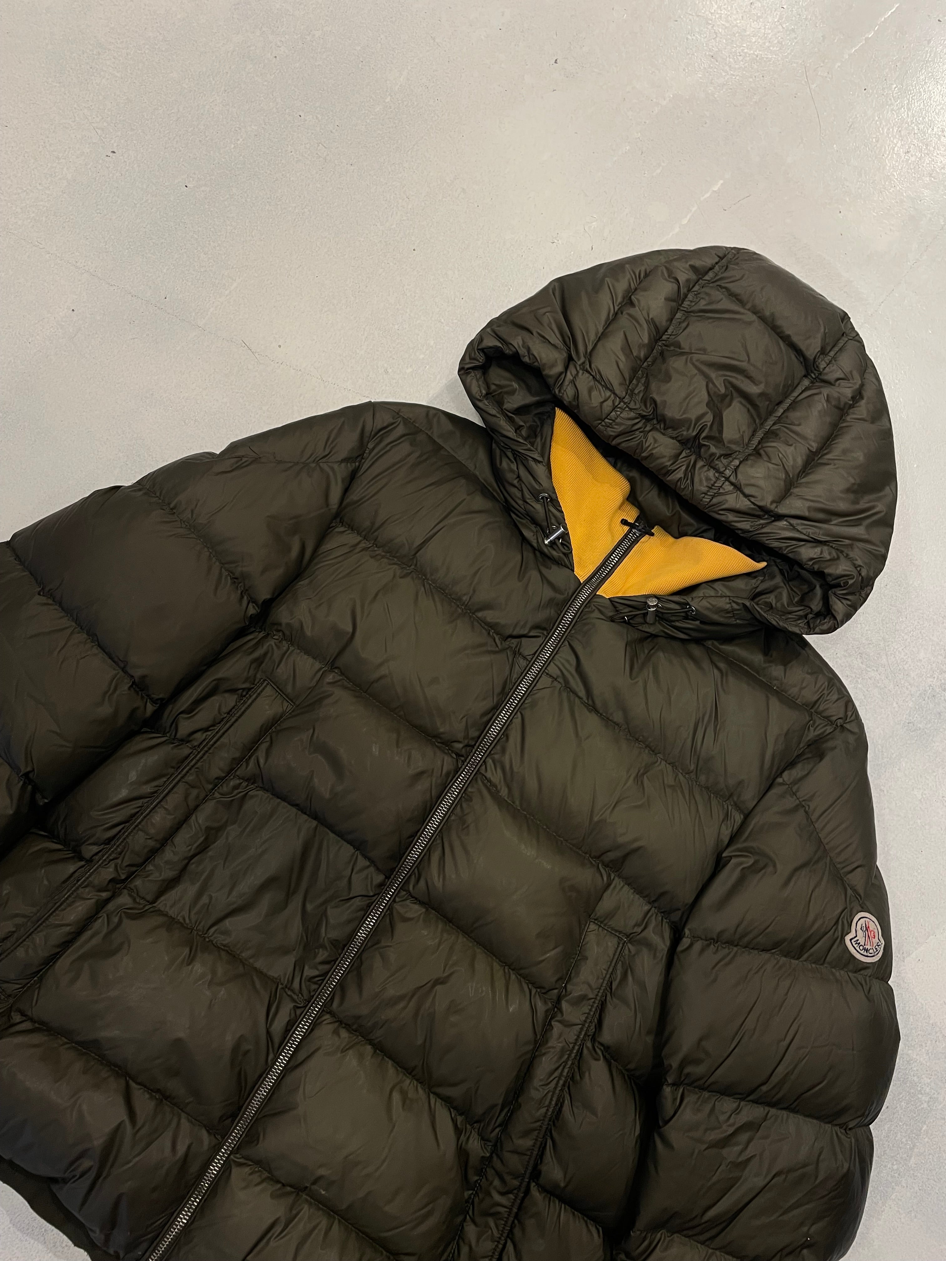 Chaqueta puffer Moncler talla M