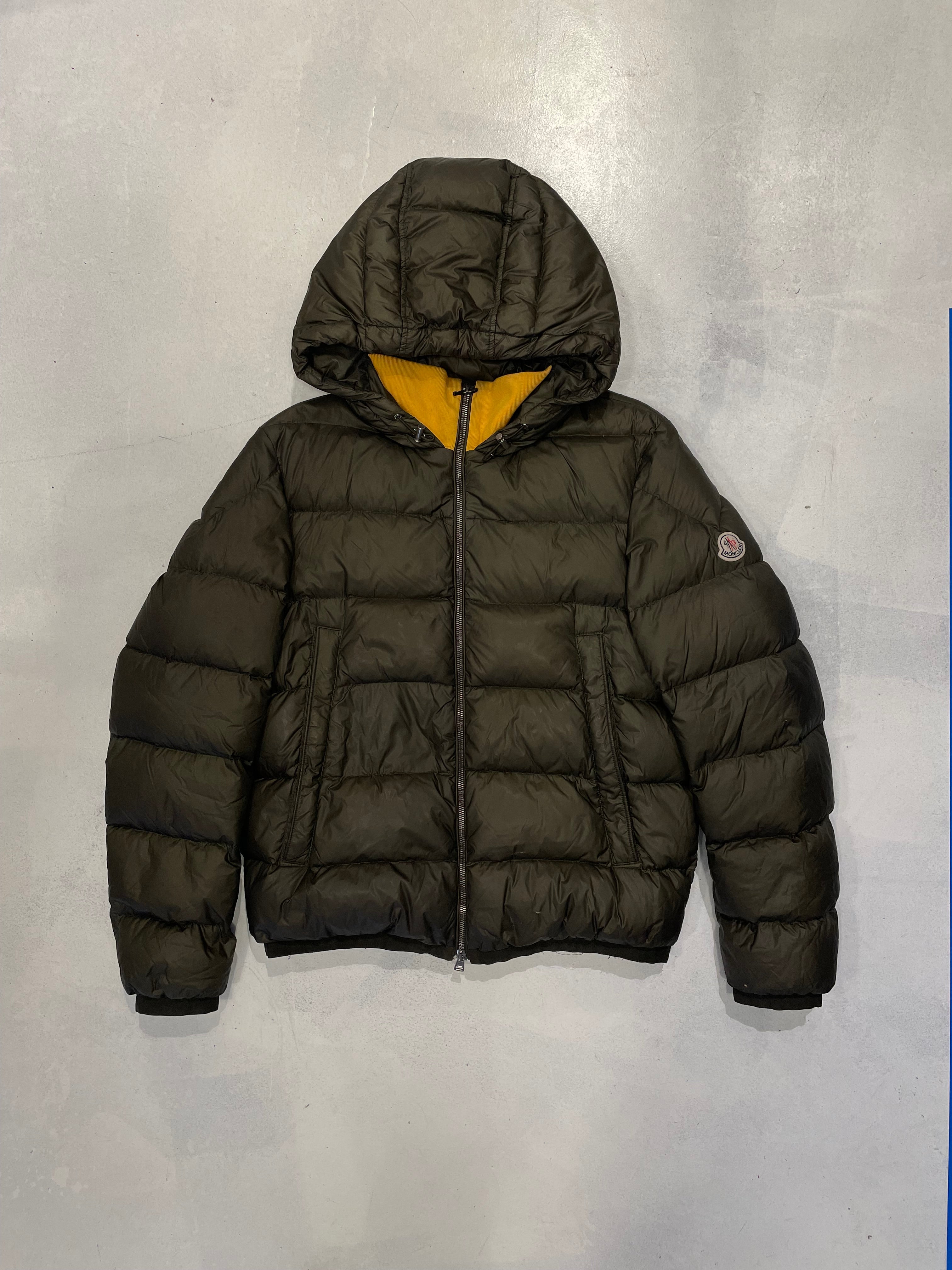 Chaqueta puffer Moncler talla M