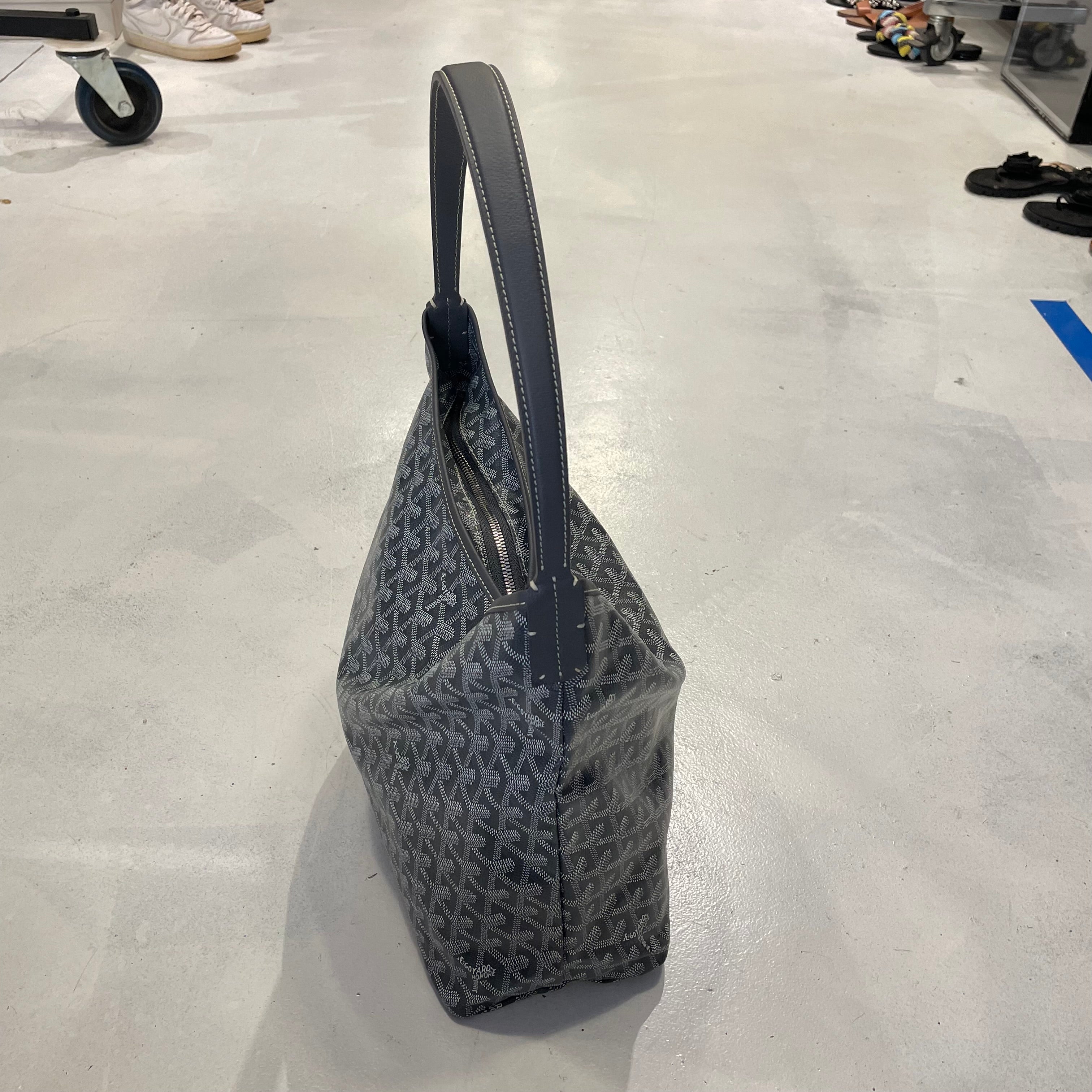 Bolso Goyard Saint Louis PM en Lona Goyardine Gris.