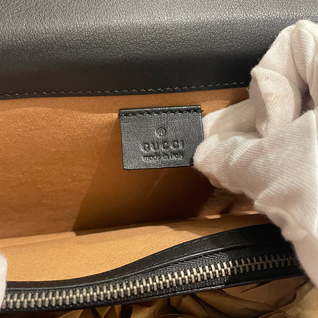Bolso de Hombro Gucci Dionysus en Piel Negra con Tachuelas y Cristales swarosky