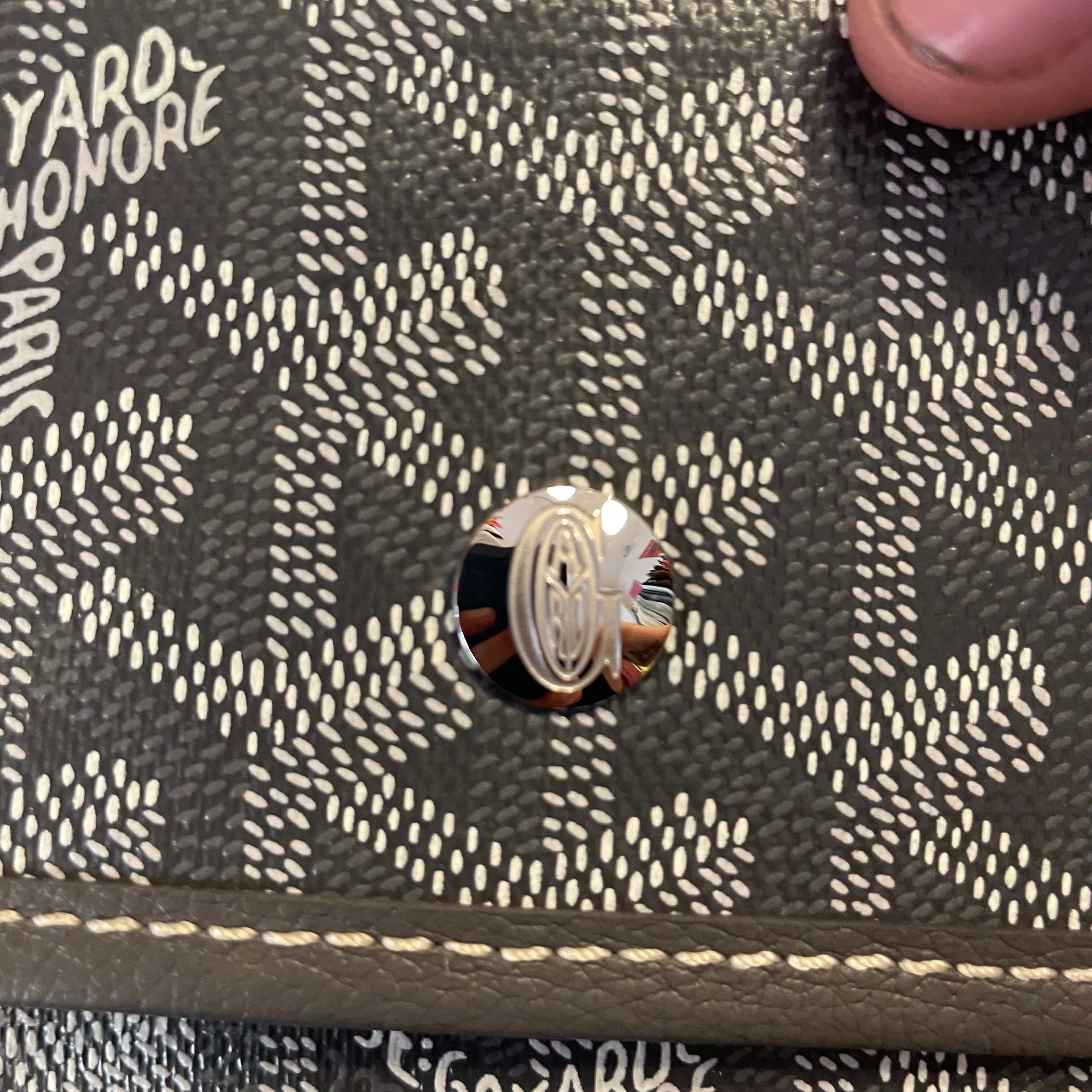 Bolso Goyard Saint Louis PM en Lona Goyardine Gris.