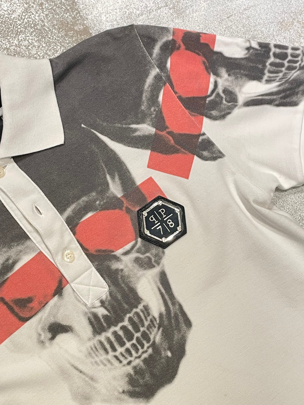 Polo Philipp Plein Blanco con Estampado de Calaveras Góticas / Urbanas talla S