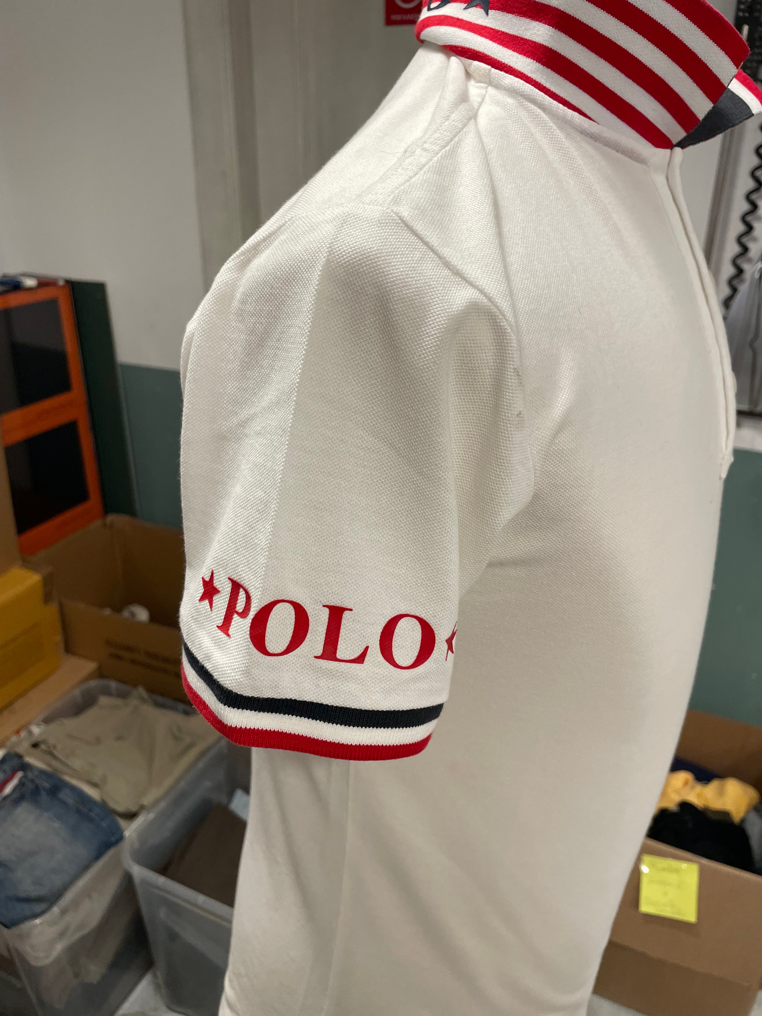 Polo Ralph Lauren Blanco Slim Fit con Cuello de Rayas Rojas y Blancas talla S