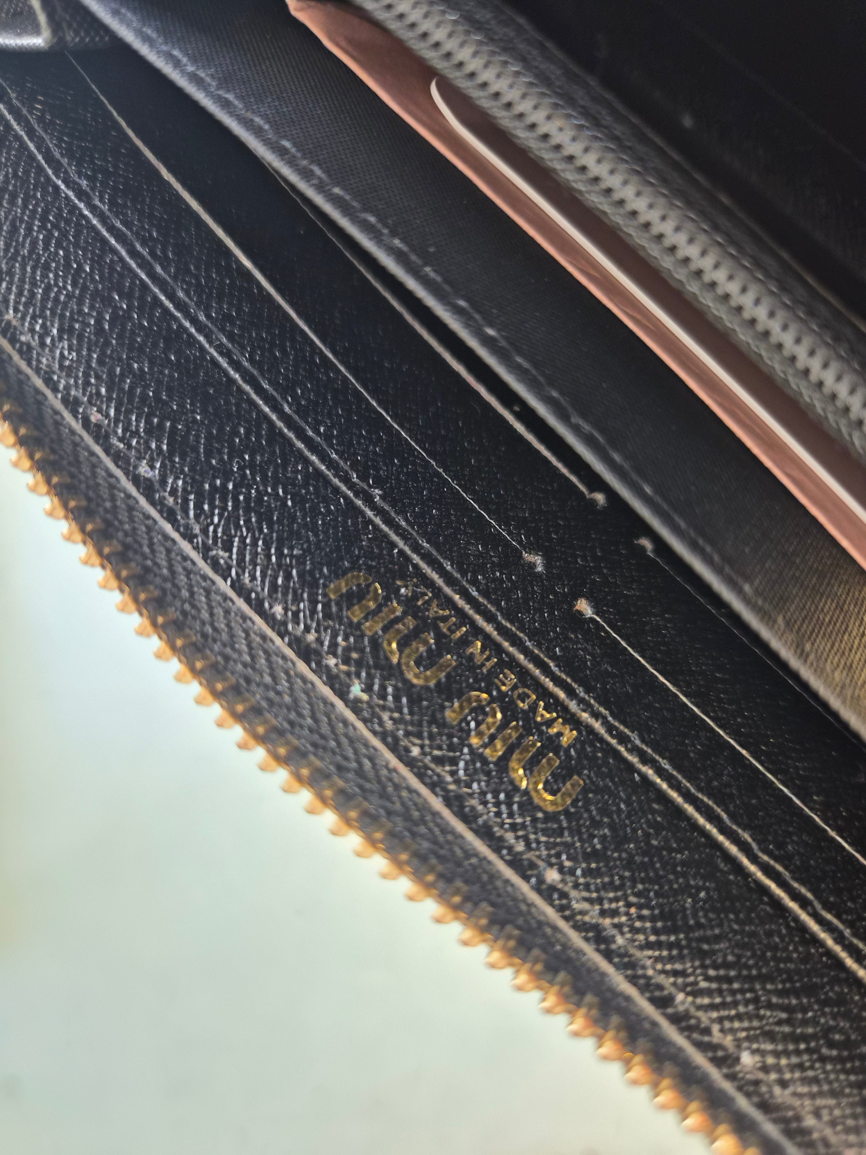 Cartera MIU MIU Wallet FAKE