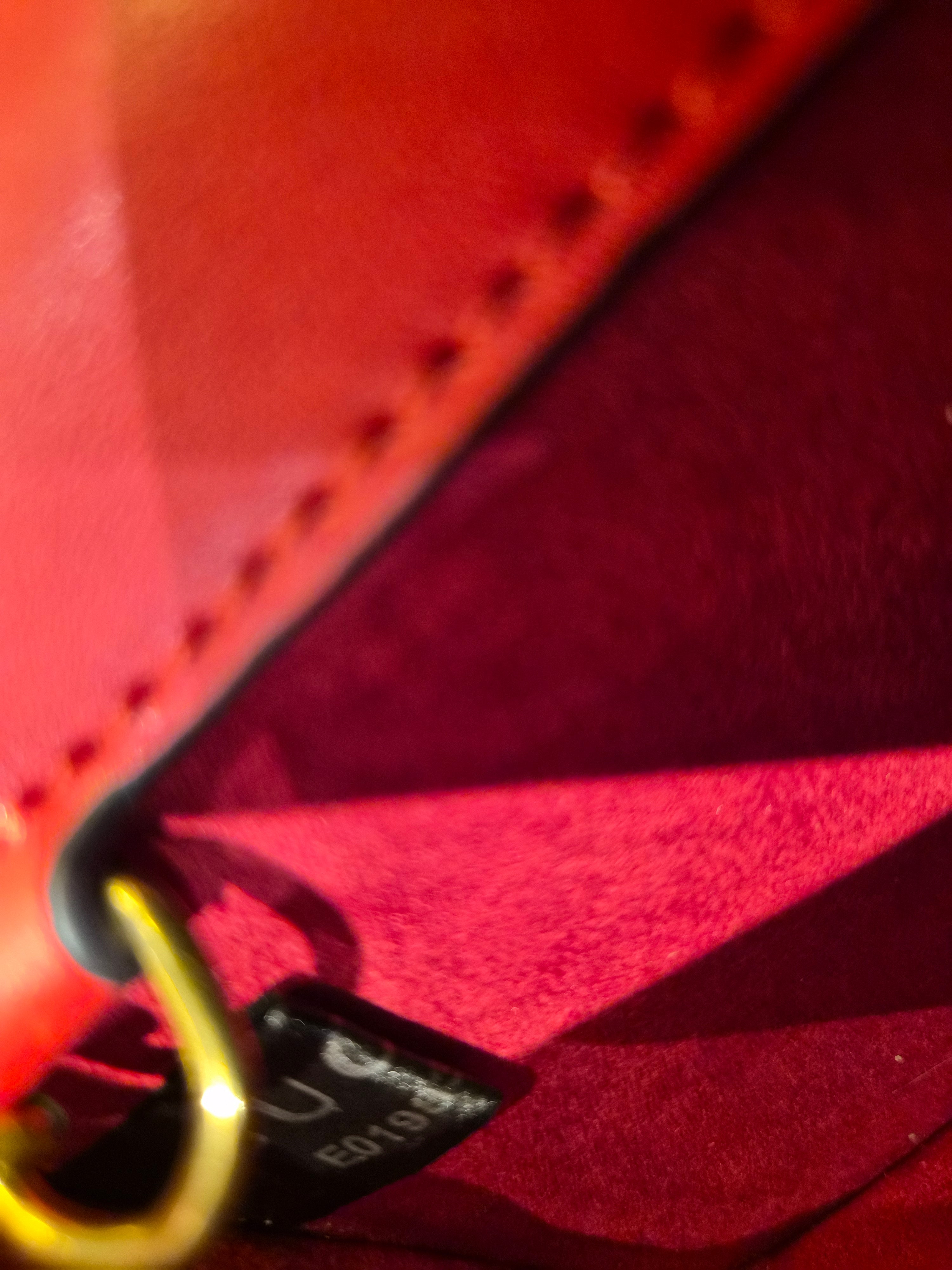 Bolso Gucci Suprene Cherry