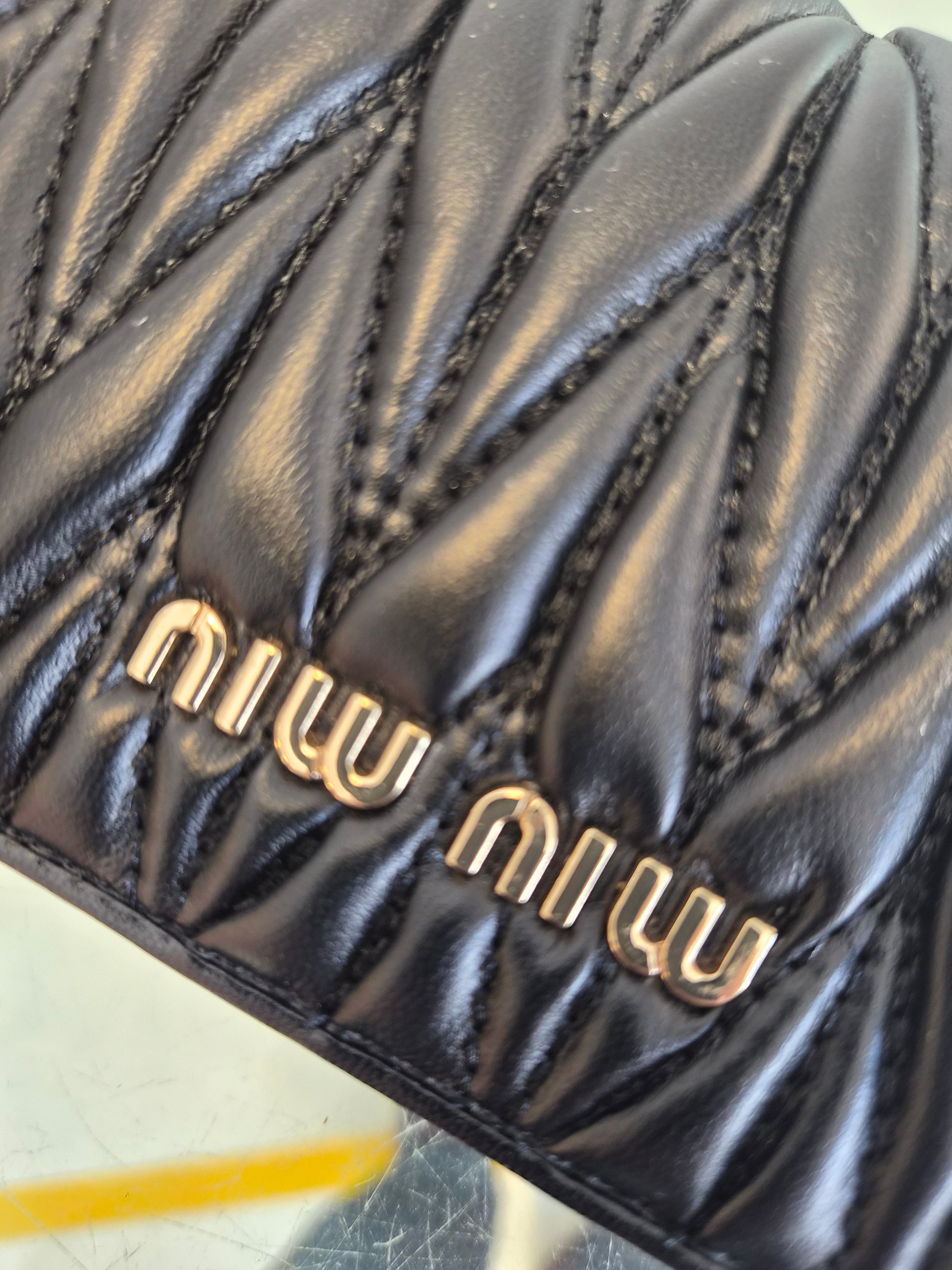 Cartera MIU MIU Wallet FAKE